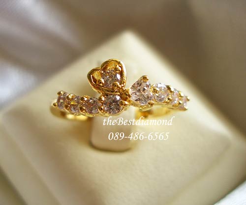 BR416+++แหวนแถวน่ารักๆ ดีไซน์ลงตัวสวยงาม +++ใช้เพชรหัวใจ ผสมพชรกลมได้ลงตัวสวยงาม เพชรสวย แบบน่ารักๆ ใส่ติดนิ้วได้เลยค่ะ