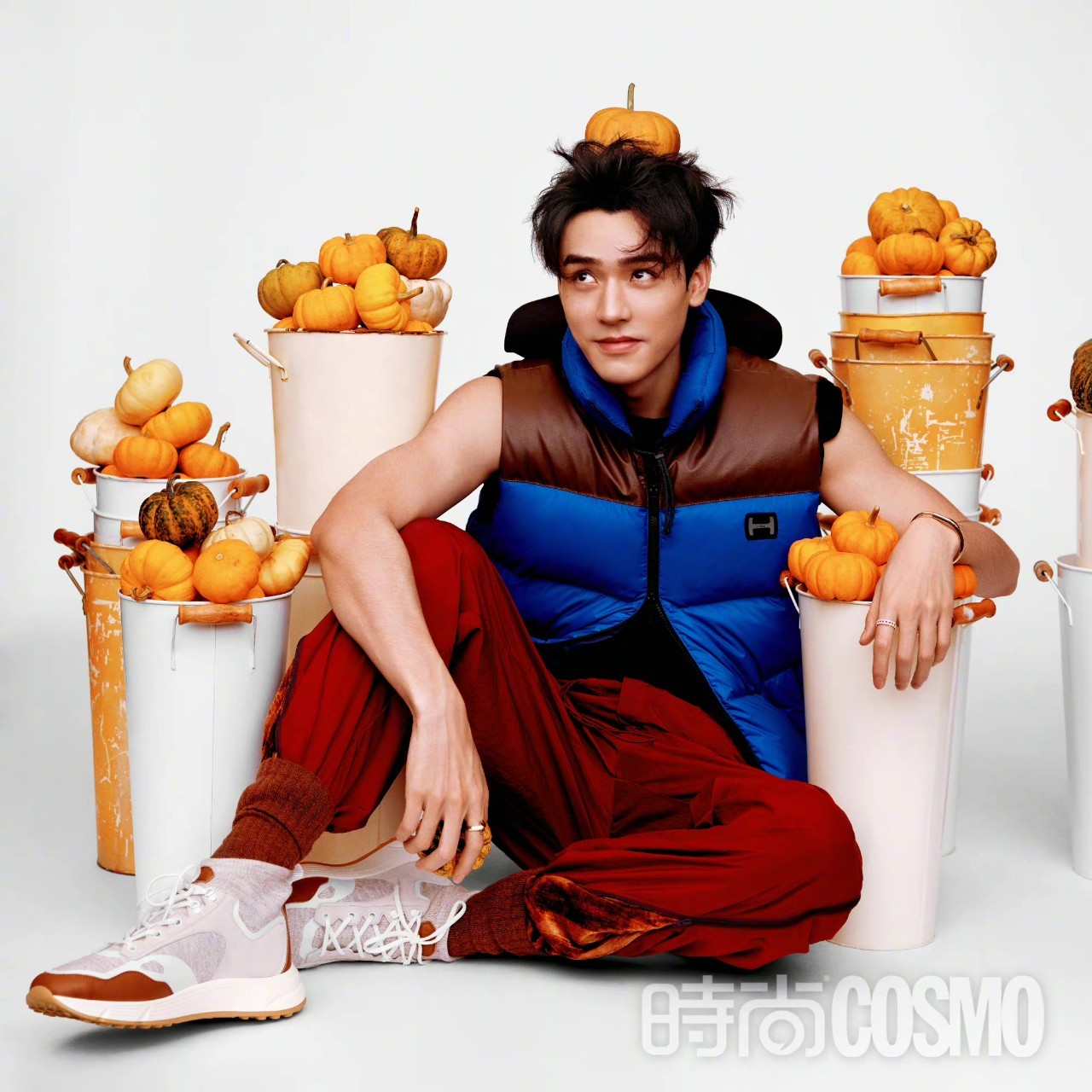 นิตยสาร Cosmopolitan กงจวิ้น ฉบับเดิอน 11/2022
