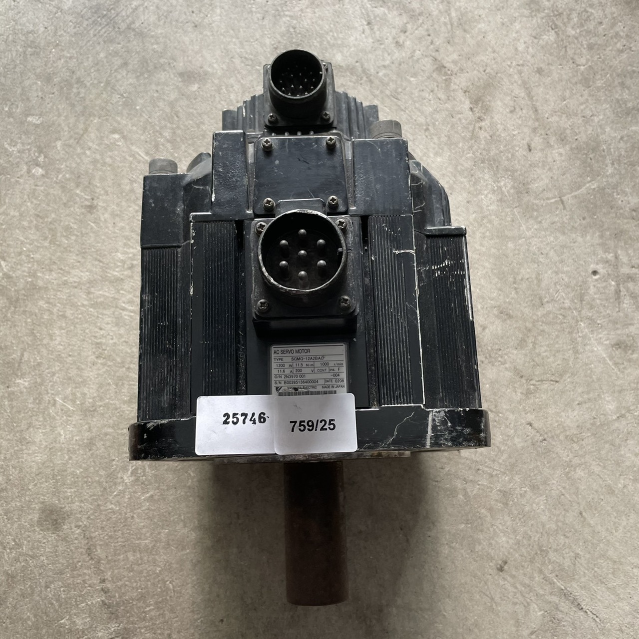 SGMG-12A2BAC SERVO MOTOR " YASKAWA "