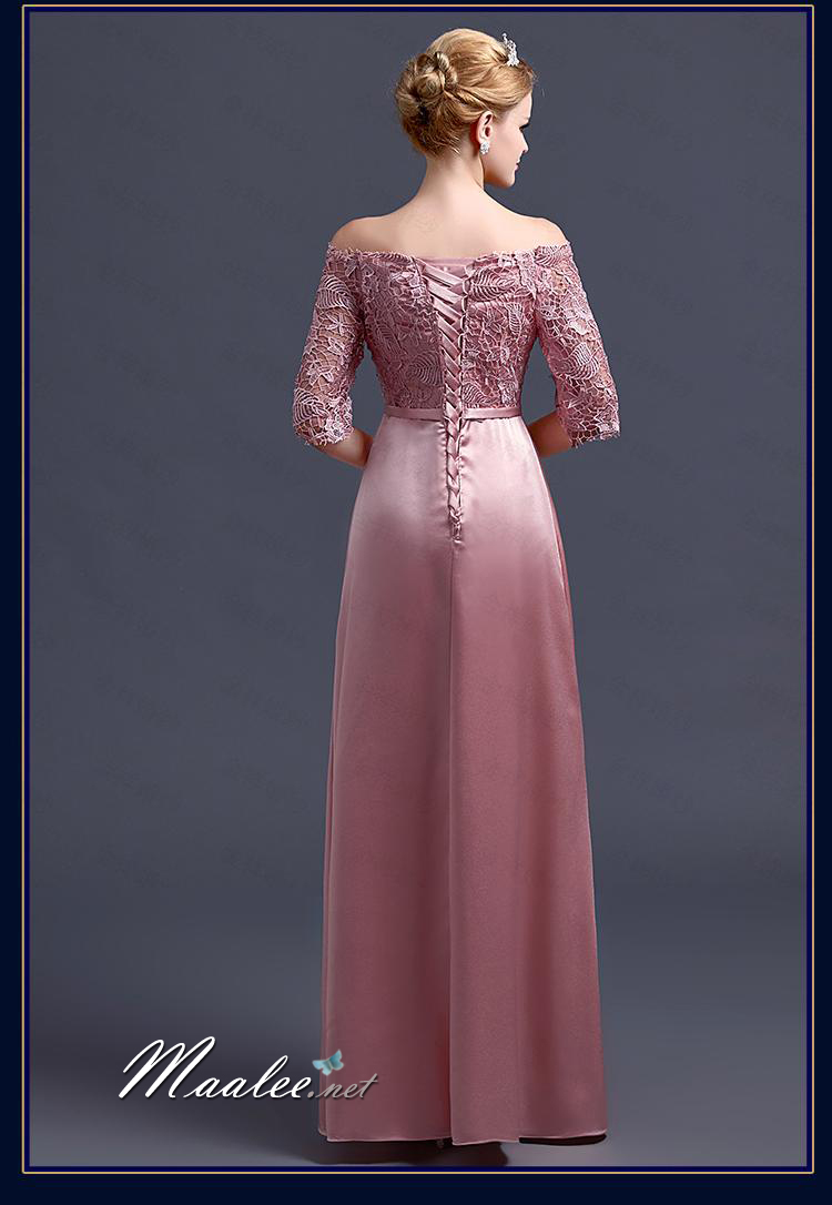 พร้อมเช่า ชุดราตรียาว แบบปาดไหล่ สีชมพูNude ผ้าซาติน แต่งลูกไม้ (เชือกผูกหลัง)