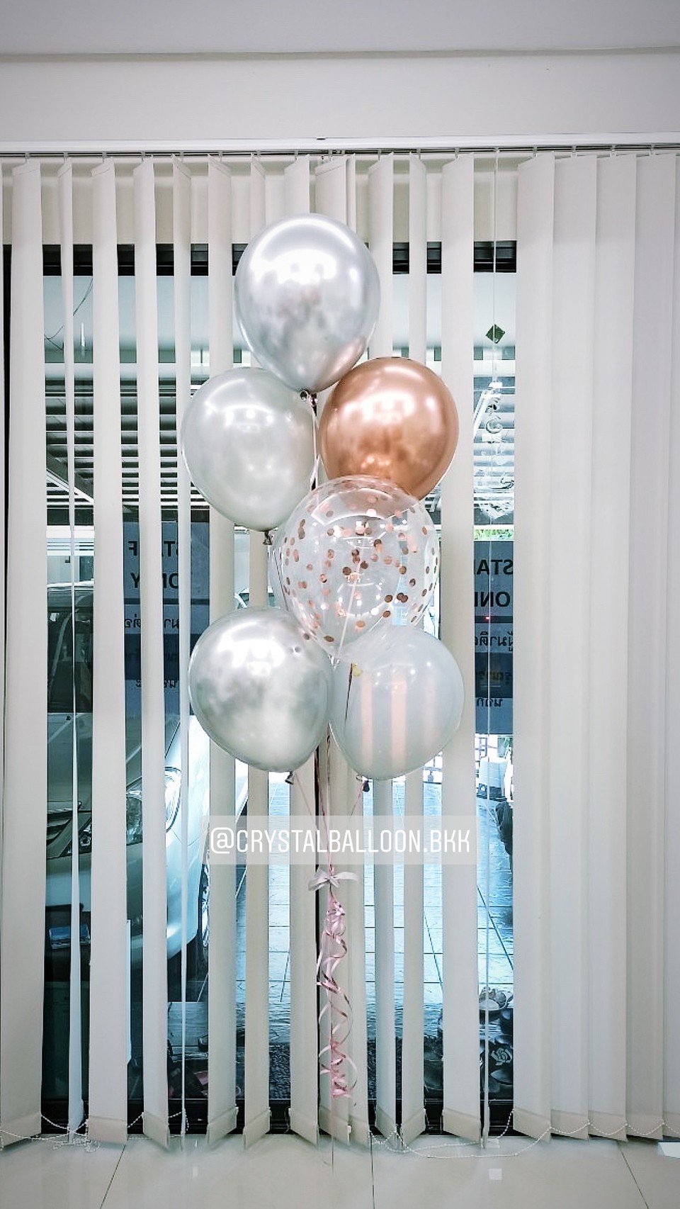 ลูกโป่ง แสดงความยินดี ช่อลูกโป่ง 7 ลูก 1 ช่อ พร้อมตกแต่ง ลูกโป่งใส ใส่ Confetti สามารถเปลี่ยนสีลูกโป่ง/เปลี่ยนข้อความได้