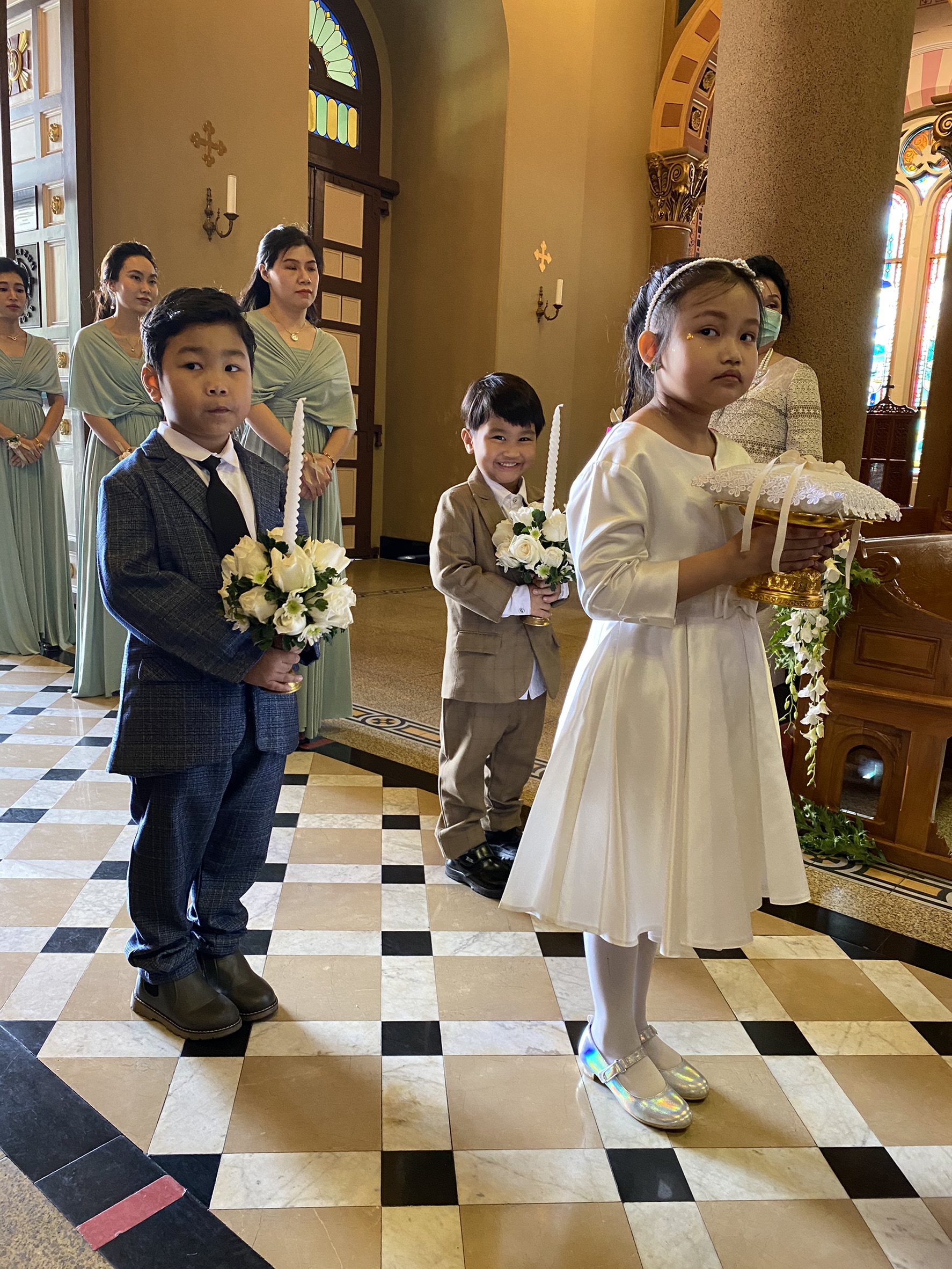 พร้อมเช่า ชุดสูทเด็กชาย สีน้ำตาลลายตาราง ** พร้อมเช่าไซส์ 110 130 **