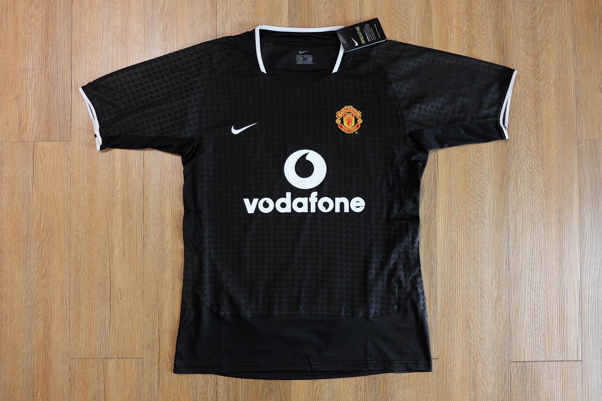 Manchester United 2003/04 Away Vintage Jersey เสื้อฟุตบอลแมนยูย้อนยุค Vodafone