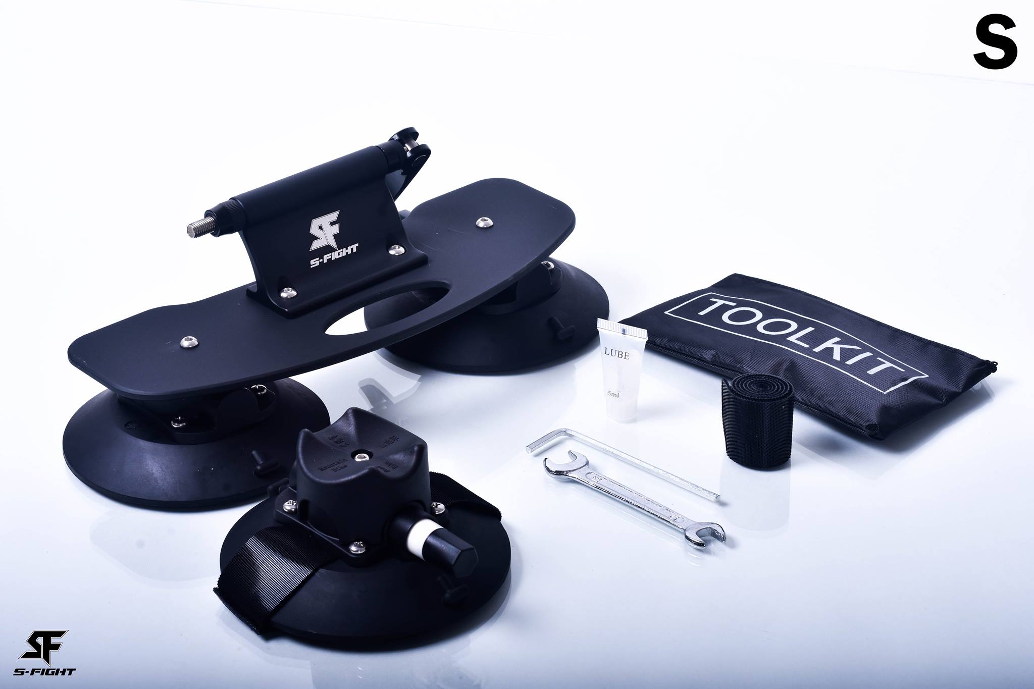 แร็คหลังคาแบบดูด สำหรับบรรทุกจักรยาน แร๊คจักรยาน Car Bike Rack สูญญากาศ จาก S-Fight Vacuum Rack FOG RACKS