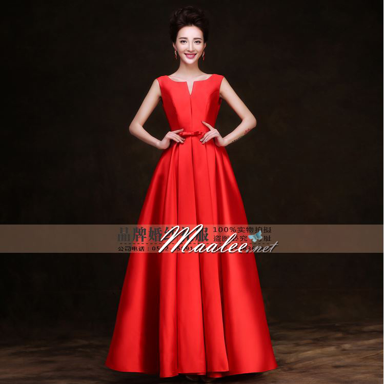 พร้อมเช่า ชุดราตรียาว แบบแขนกุด ผ้าซาตินเรียบหรู แต่งโบว์2ชั้น ช่วงเอว สีแดง (เชือกผูกหลัง)