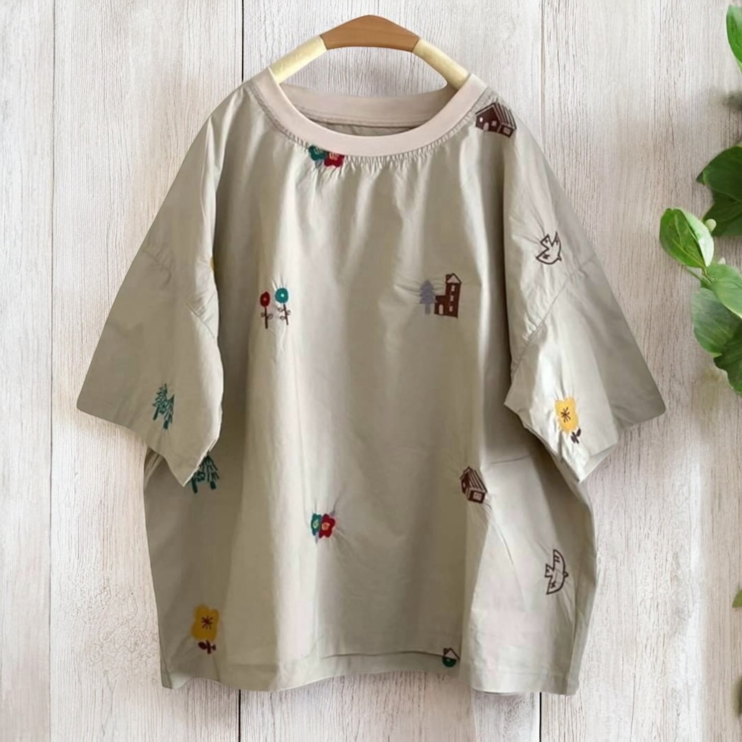 เสื้อผ้าฝ้ายลายปัก