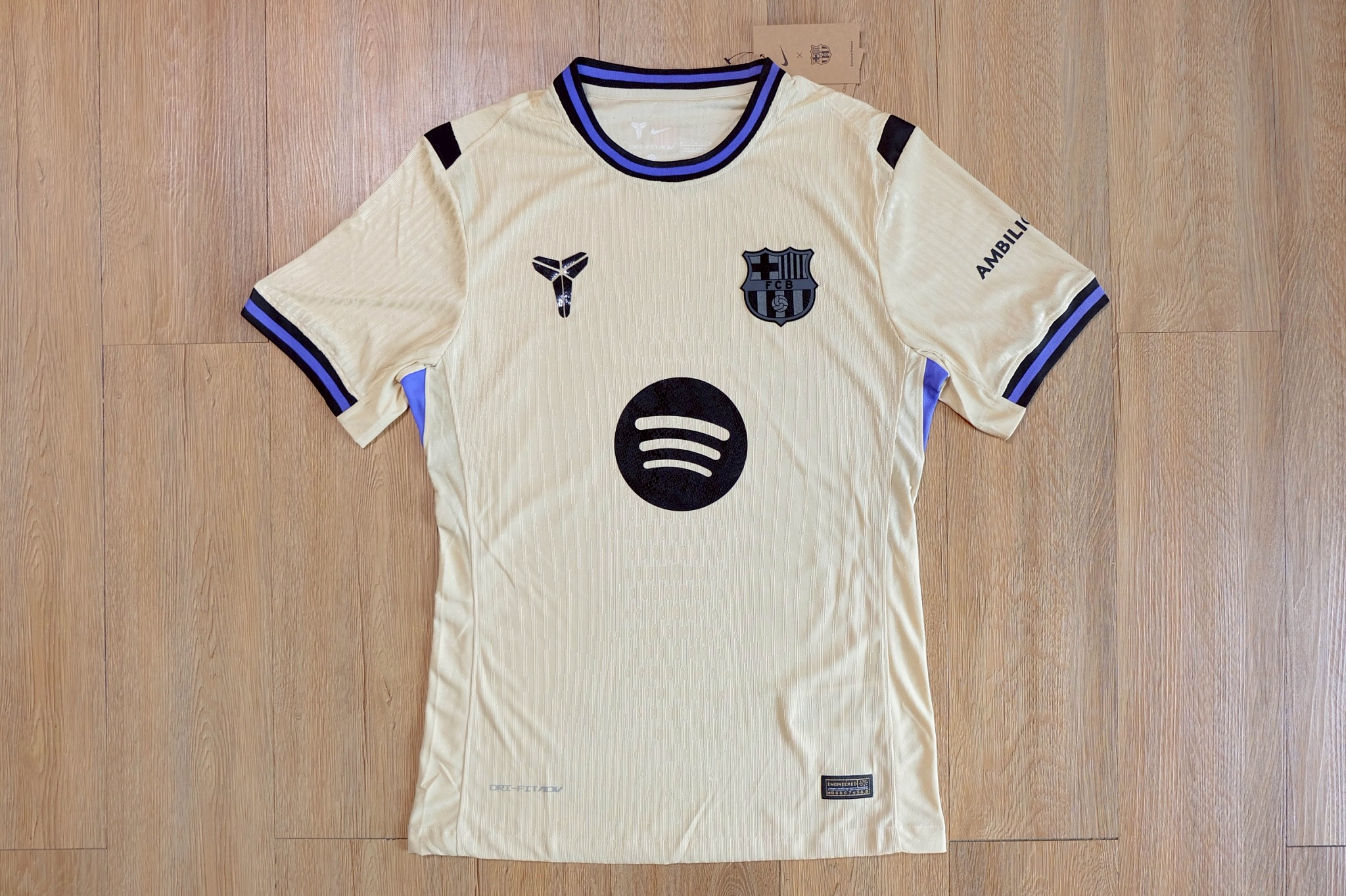Barcelona 2025/26 Away Player Grade Jersey เสื้อบาเซโลน่า เยือน เกรดนักเตะ ฤดูกาลใหม่
