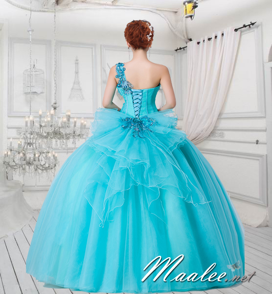 พร้อมเช่า ชุดแฟนซี ชุดราตรี ไหล่เดียว สีฟ้า แต่งเลื่อมน่ารัก ฟรุ้งฟริ้งมาก