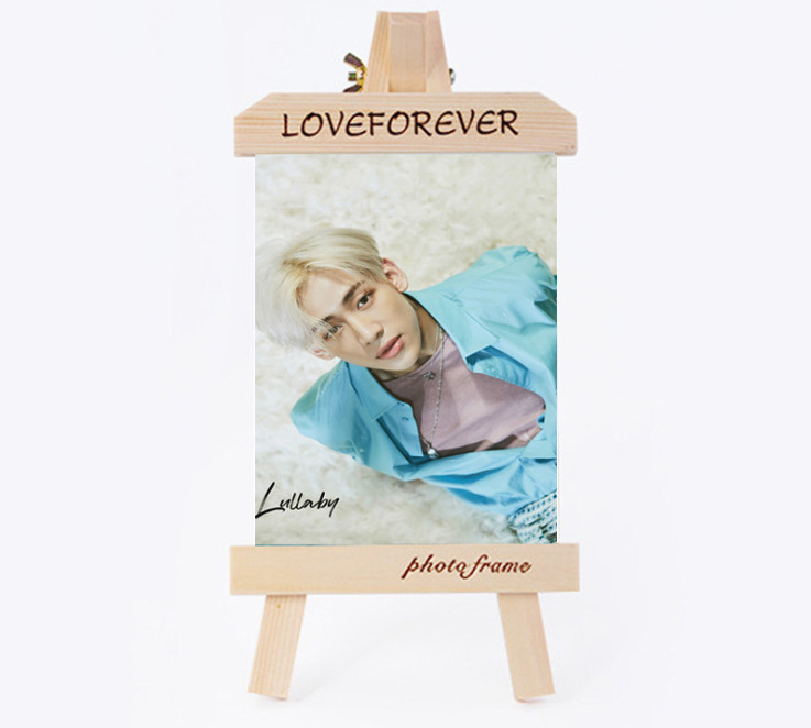 กรอบรูปไม้ GOT7 - Present You