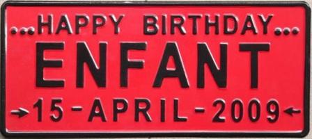 ป้่าย HAPPY BIRTHDAY พร้อมใส่ชื่อและลงวันที่3 บรรทัด สีแดง-ดำ