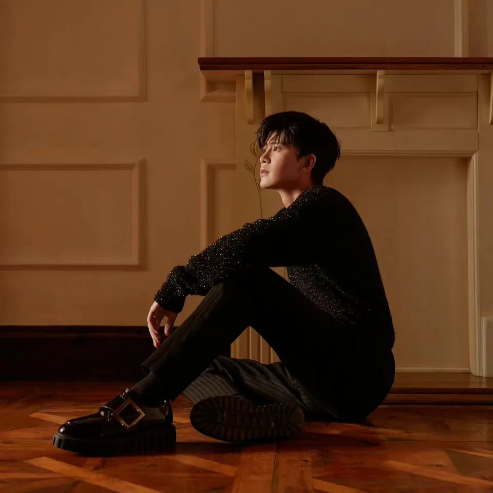 นิตยสาร Madame Figaro เหรินเจียหลุน เดือน 10/2022
