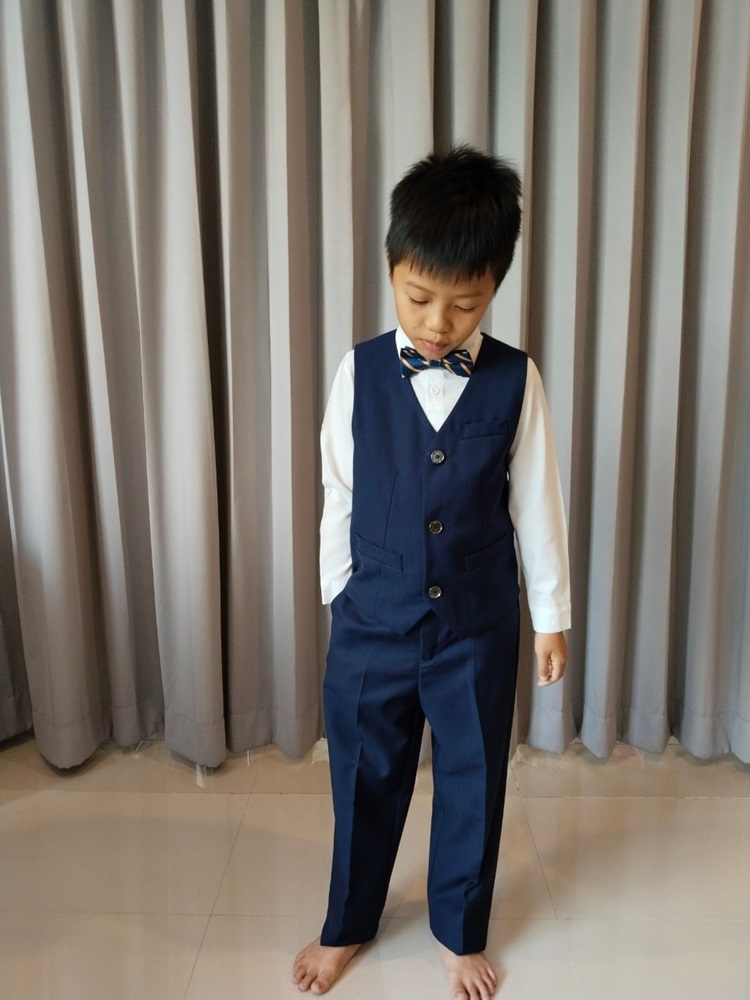 พร้อมเช่า ชุดสูทเด็กชาย สีกรมท่า 2 กระดุม **พร้อมเช่าไซส์ 90,100, 110,120,130,140, 150,160 ,170**