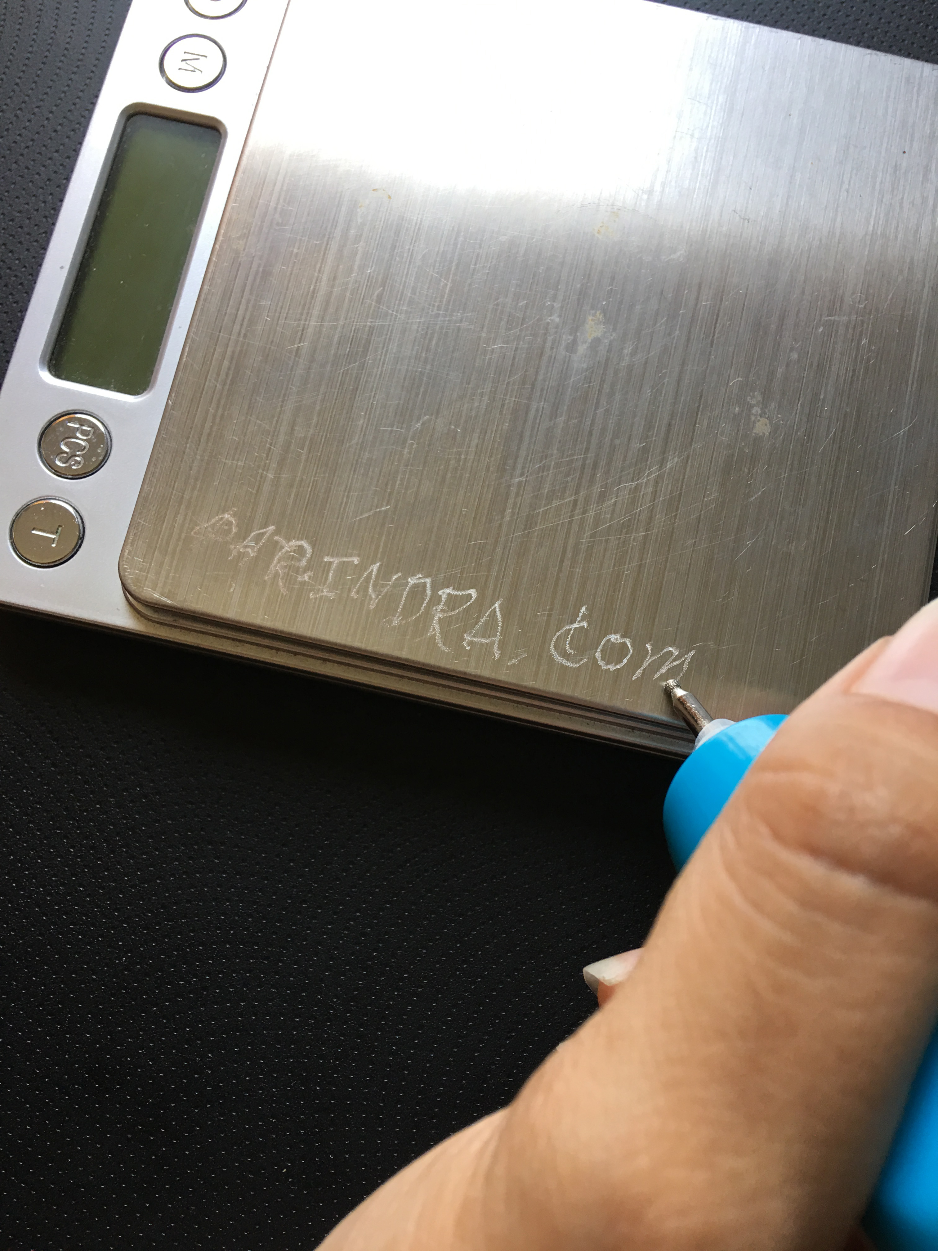 ปากกาแกะสลักเอนกประสงค์ Engrave it แกะสลักได้ในทุกพื้นผิวที่คุณต้องการ