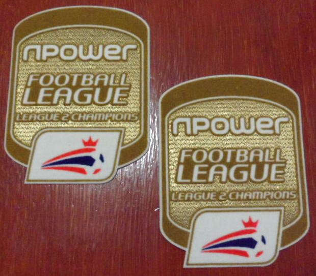 อาร์มสัญลักษณ์ฟุตบอล การแข่งขันฟุตบอลอิงลิช ฟุตบอล ลีก (อีเอฟแอล) - LEAGUE TWO CHAMPIONS 2009/10 PLAYER SIZE ใหม่ / ENGLISH FOOTBALL LEAGUE (EFL) National Football League PLAYER SIZE Football Patch/Badge - LEAGUE TWO CHAMPIONS 2009/10 NEW