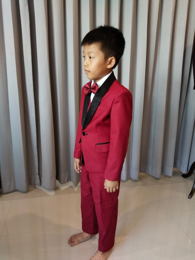 พร้อมเช่า ชุดสูทเด็กชาย สีแดง **พร้อมเช่าไซส์ 120,130,140,150,160,170**