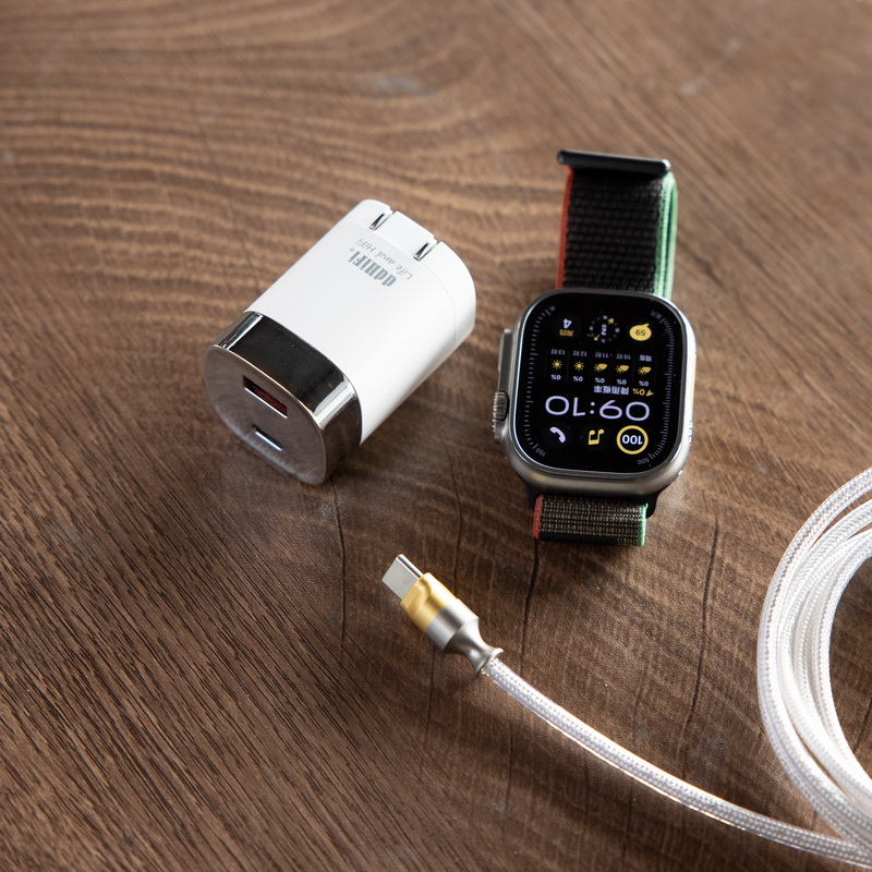 DD JT-P18 หัวชาร์จไว รองรับ PSS 33W, PD 30W จอแสดงกำลังไฟแบบ Realtime ขาพับเก็บได้