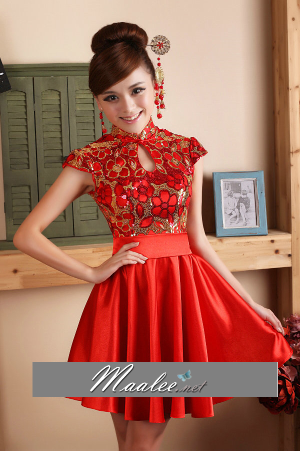 พร้อมเช่า ชุดกี่เพ้า ชุดจีน ชุดแฟนซี สีแดง กระโปรงผ้าซาติน พร้อมเช่า