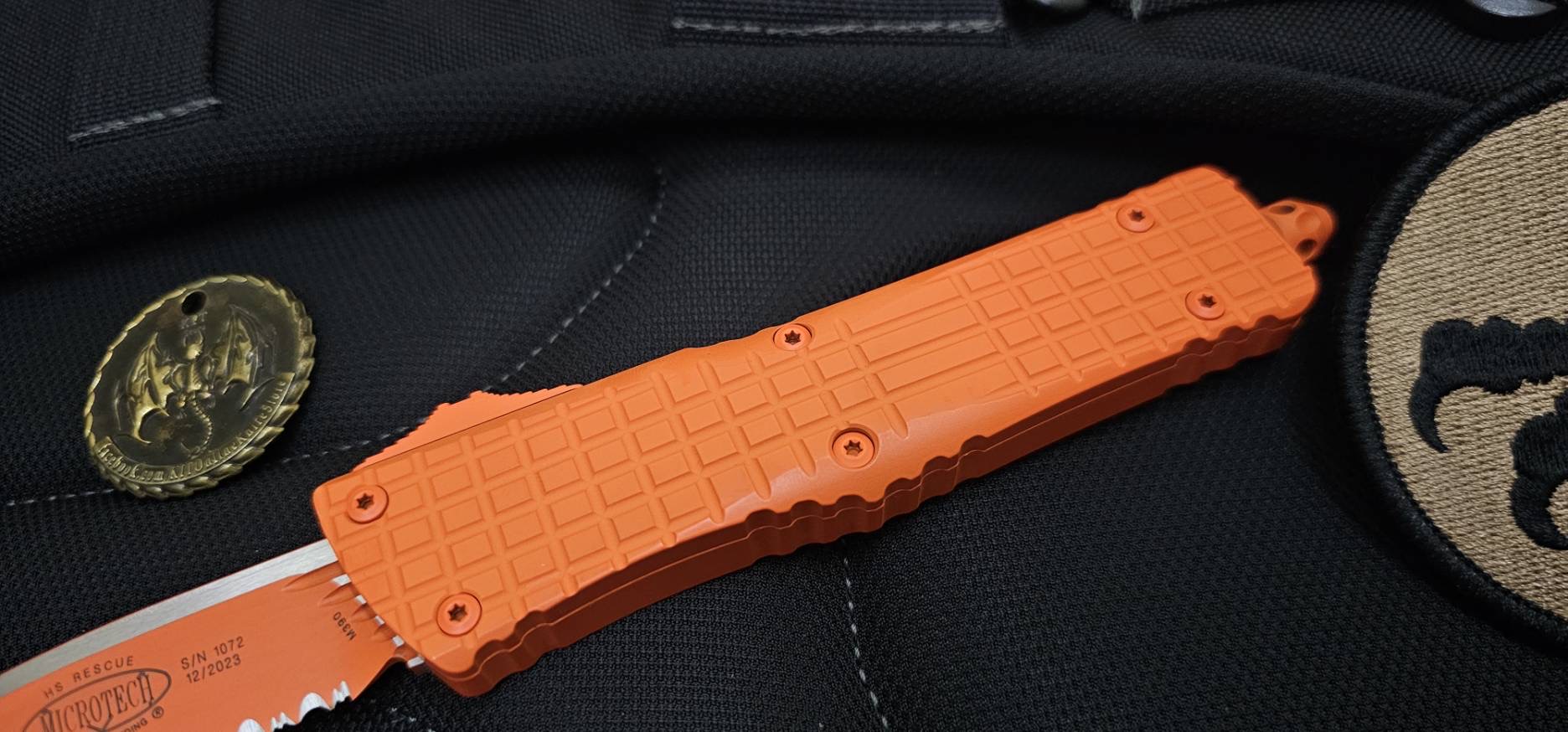 Microtech Auto Combat Troodon Rescue