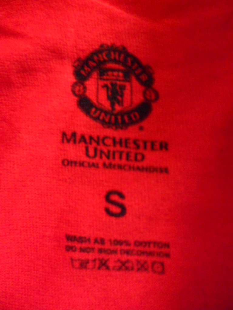 เสื้อที-เชิ๊ต (เสื้อยืดคอกลม) ฟุตบอล ทีมสโมสรแมนเชสเตอร์ ยูไนเต็ด ชุดที่ระลึก 19 TITLES EPL CHAMPIONS ใหม่ S-Size / MANCHESTER UNITED Football T-Shirt Commemorative Kit 19 TITLES EPL CHAMPIONS Jersey NEW S-Size