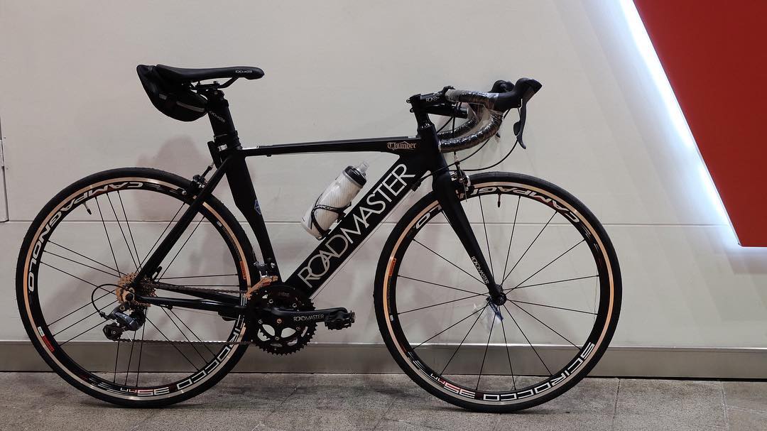 จักรยานเสือหมอบ Roadmaster THUNDER Shimano Claris 16s 700c มีไซส์ 52ซม. สีดำ