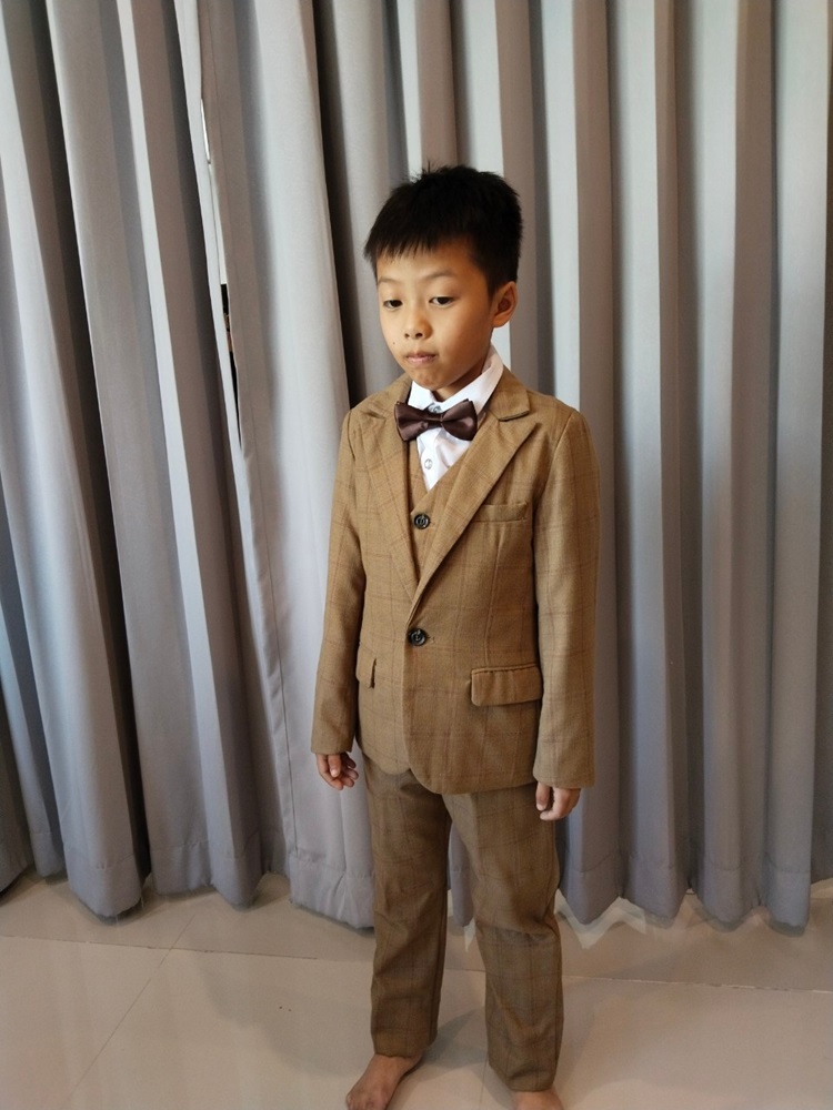 พร้อมเช่า ชุดสูทเด็กชาย สีน้ำตาลลายตาราง ** พร้อมเช่าไซส์ 110 130 **