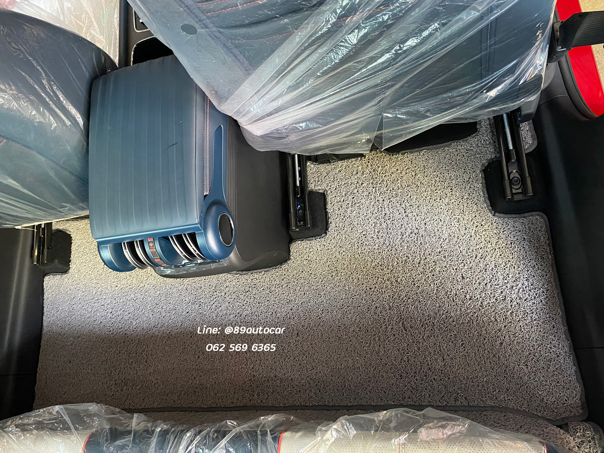 พรมดักฝุ่น BYD Atto3 ev ปูพรมไวนิลดักฝุ่นสีเทาขอบเทา