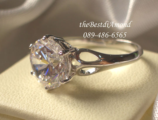 BR401RD+++แหวนชูขนาดเกือบ 3 กะรัต+++เรียบ หรูหรา สวยมากๆๆๆ เพชรแวววาว เหมือนจริงมากๆเล่นไฟสุดๆ วงนี้ต้องมีไว้นะคะ แบบยอดนิยม ไม่ตกtrend ค่ะ