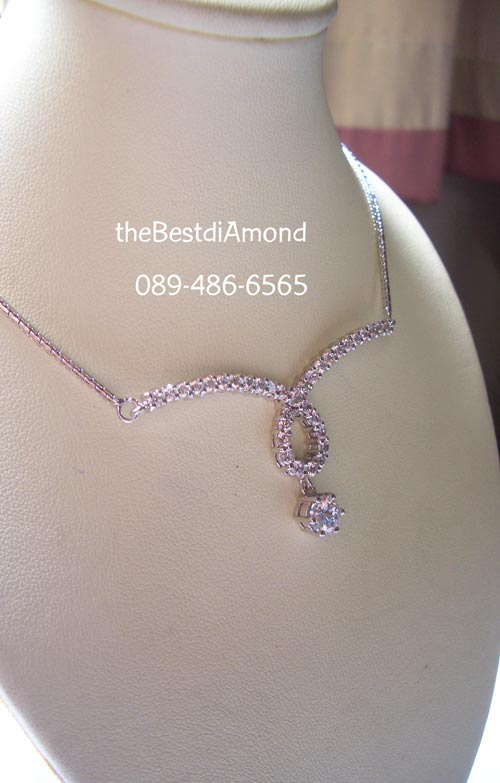 สินค้าหมด BN014RDสร้อยแบบModern น่ารักมาก ทันสมัย สุดๆ หรูหรา ใส่ออกงานได้สบายๆ ใส่ได้กับชุดเกือบทุกแบบ เส้นนี้สาวๆ ควรมีไว้นะคะ แบบดูดี อยู่ได้นาน