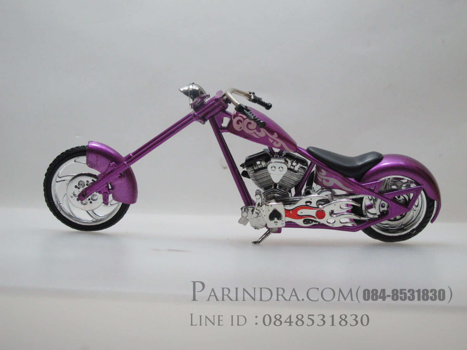 โมเดลรถมอเตอร์ไซค์ ช๊อปเปอร์ สีม่วง