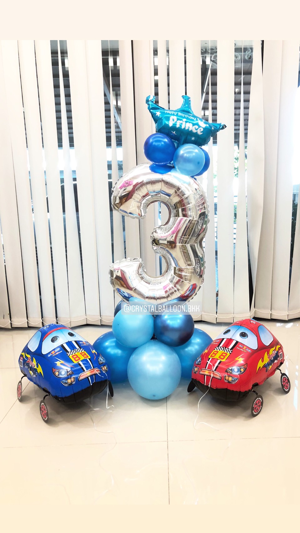 ลูกโป่ง วันเกิดเด็ก ฟอยล์ตัวเลข ขนาด 40" ตั้งฐาน 1 ชิ้น พร้อม ฟอยล์รถแข่งลากจูง 2 ชิ้น พร้อมตกเเต่ง สามารถเปลี่ยนสีลูกโป่ง/เปลี่ยนสี-ฟอยล์ตัวเลข/เปลี่ยนฟอยล์ตกแต่งได้