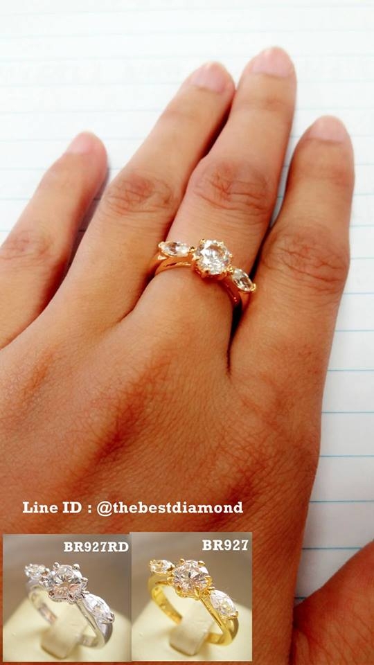 BR927 แหวนเพชร 3 เม็ดอีก style ค่ะ เรียบๆ Classic แต่ดูดี ชุบทองแท้ 24 K หนา 5ไมครอน