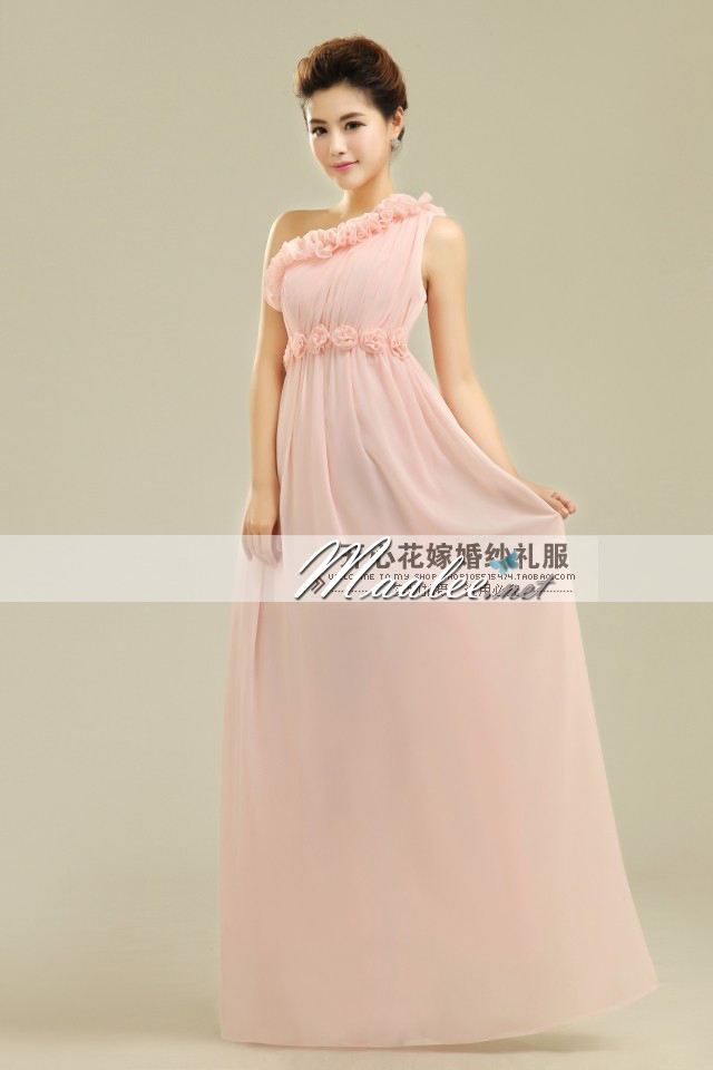 พร้อมส่ง ชุดราตรียาว ไหล่เดียว สีชมพู จับเดรปหน้าอก แต่งดอกไม้ตลอดช่วงอกและเอว