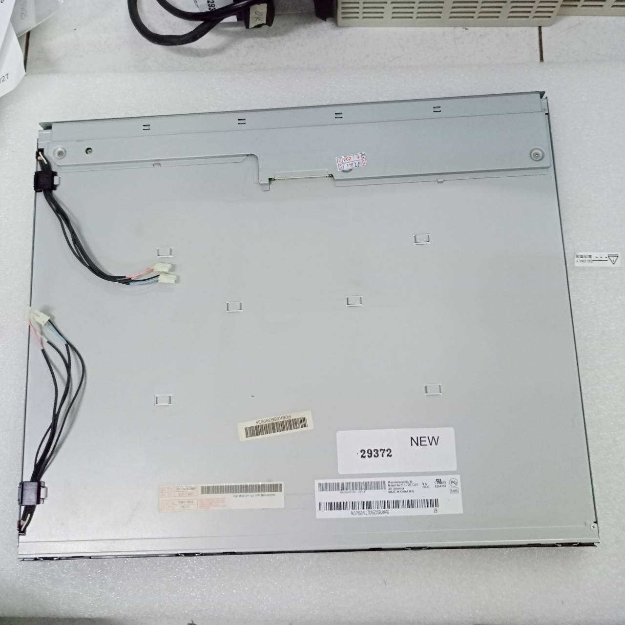 M170EG01 LCD PANEL " AUO "