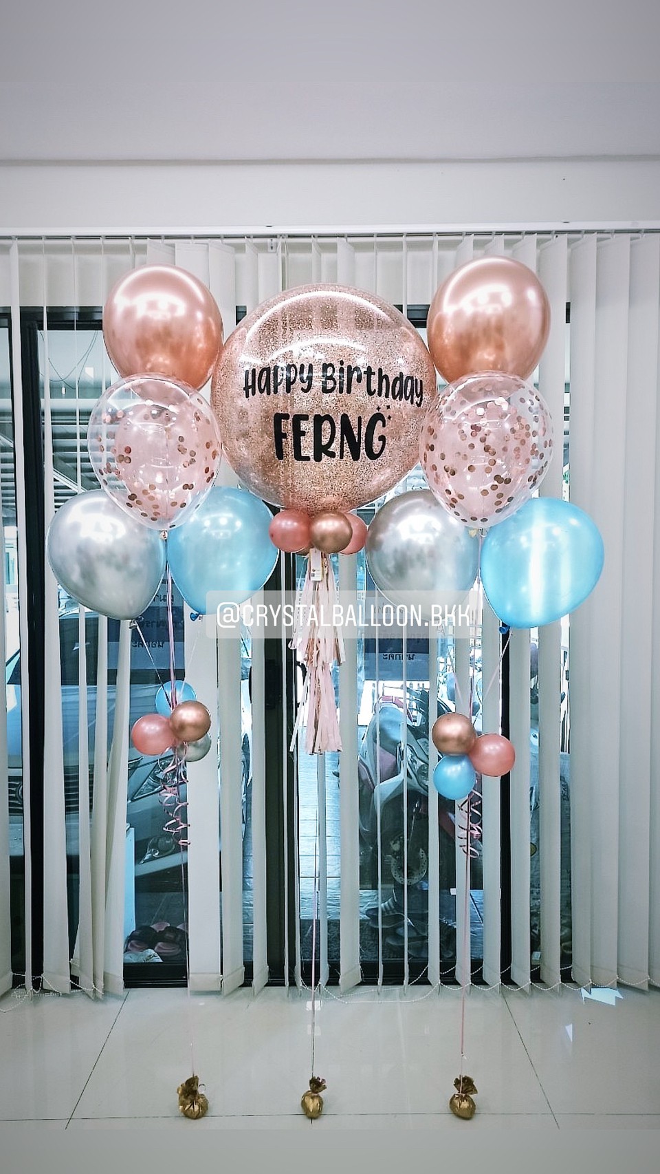 ลูกโป่ง วันเกิด Bubble ขนาด 24" พร้อม ช่อลูกโป่ง ช่อ 5 ลูก 2 ช่อ,ลูกโป่งใส ใส่ Confetti พร้อมตกเเต่ง สามารถเปลี่ยนสีลูกโป่ง/เปลี่ยนข้อความ/เปลี่ยนขนาดได้