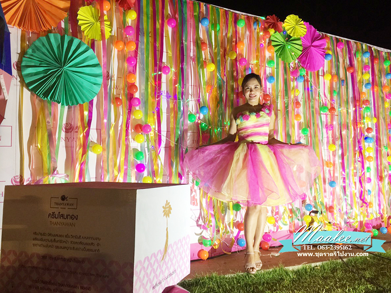 พร้อมเช่า ชุดแฟนซี เช่า 500 ชุดราตรีสั้น ลายทาง สีลูกกวาด แต่งดอกไม้