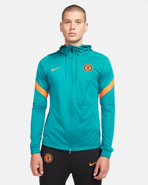 เสื้อฟุตบอล ทีมสโมสรเชลซี ชุดเสื้อแจ็คเก็ต Strike Track Jacket 2021/22 ใหม่ M-Size / CHELSEA Football Shirt Strike Track Jacket Kit 2021/22 Jersey NEW M-Size