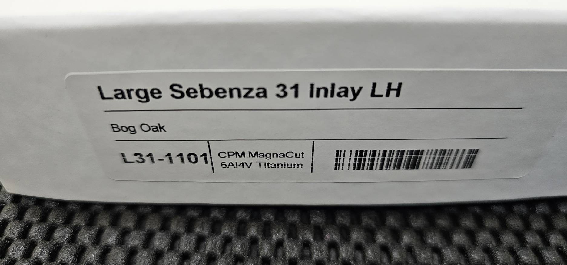 CHRIS REEVE KNIVES LARGE SEBENZA 31 BOG OAK INLAY/TITANIUM MAGNACUT DROP POINT LH (มือซ้าย)