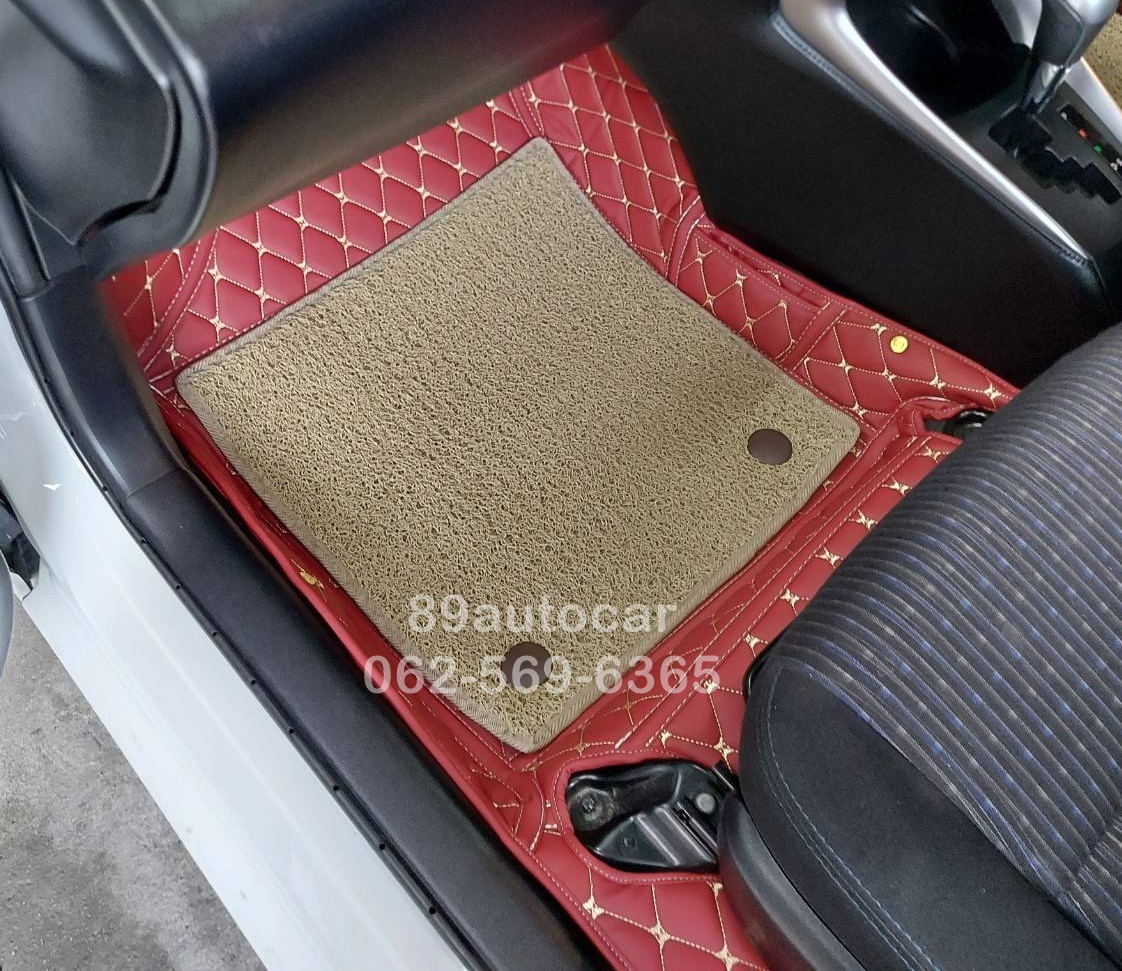 พรมราคาถูก Toyota Yaris 2021 ปูพรม7D สีแดงไวน์ + ไวนิลดักฝุ่นสีครีม เข้ารูป