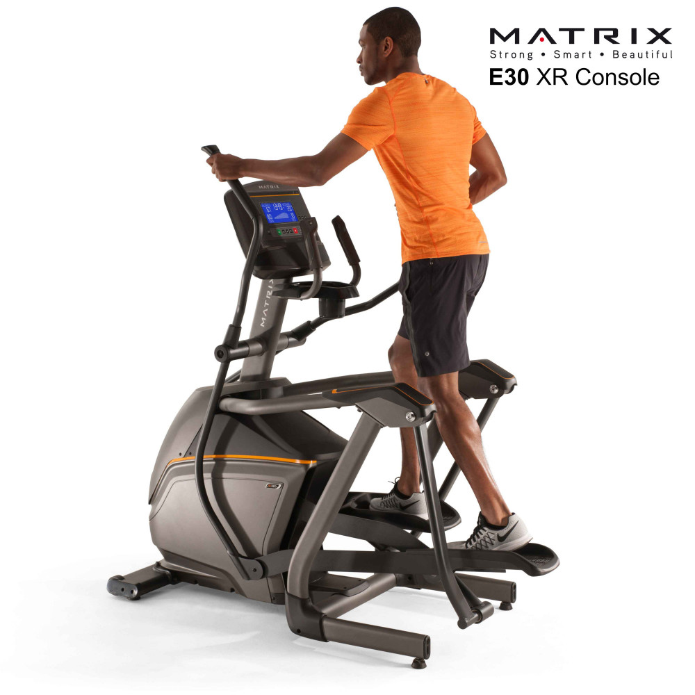 เครื่องเดินวงรีMatrixรุ่นE30XR