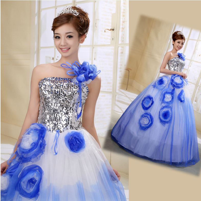 พร้อมเช่า ชุดแฟนซี ชุดราตรียาว สีน้ำเงิน ช่วงอกปักเลื่อม กระโปรงแต่งผ้าโปรงดอกไม้