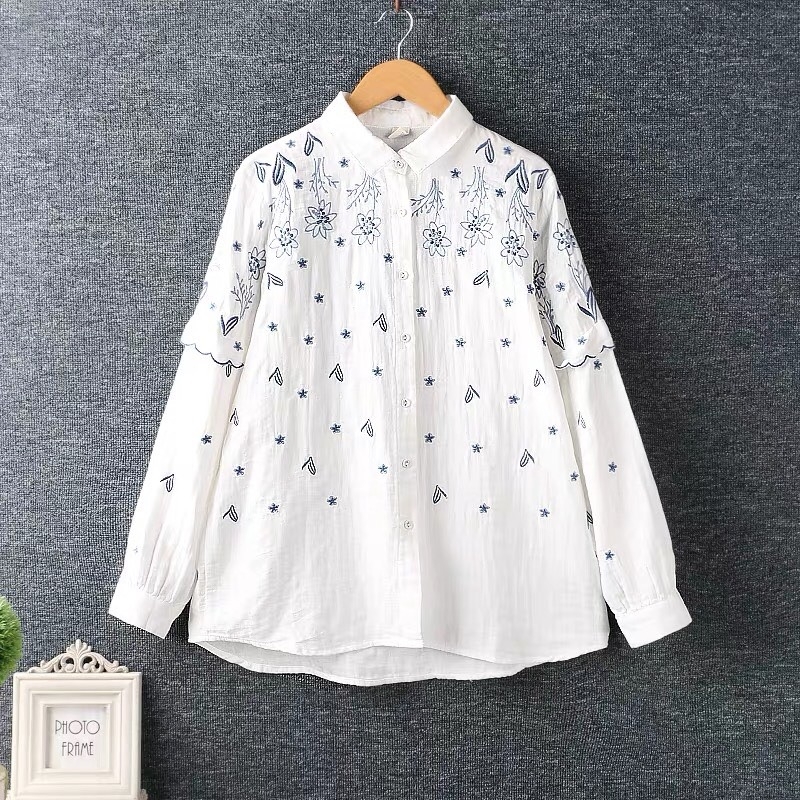 เสื้อเชิ้ตผ้าสาลูปักลาย