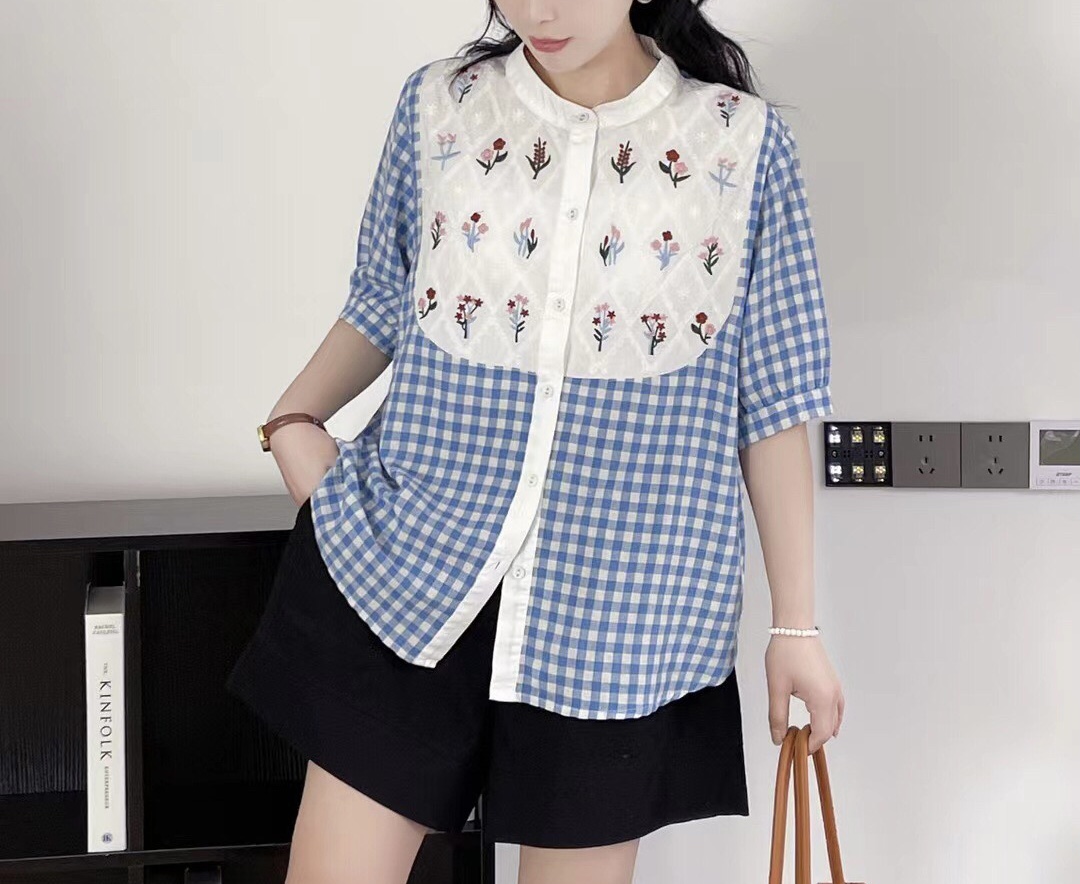 เสื้อผ้าฝ้ายลายสก็อตแต่งผ้าลูกไม้ลายปัก