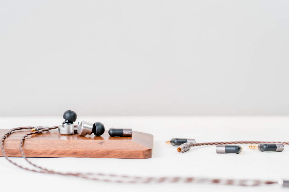 ขาย DUNU NOBLE สายอัพเกรดหูฟัง Furukawa OCC ถักกับสายเงินบริสุทธิ์