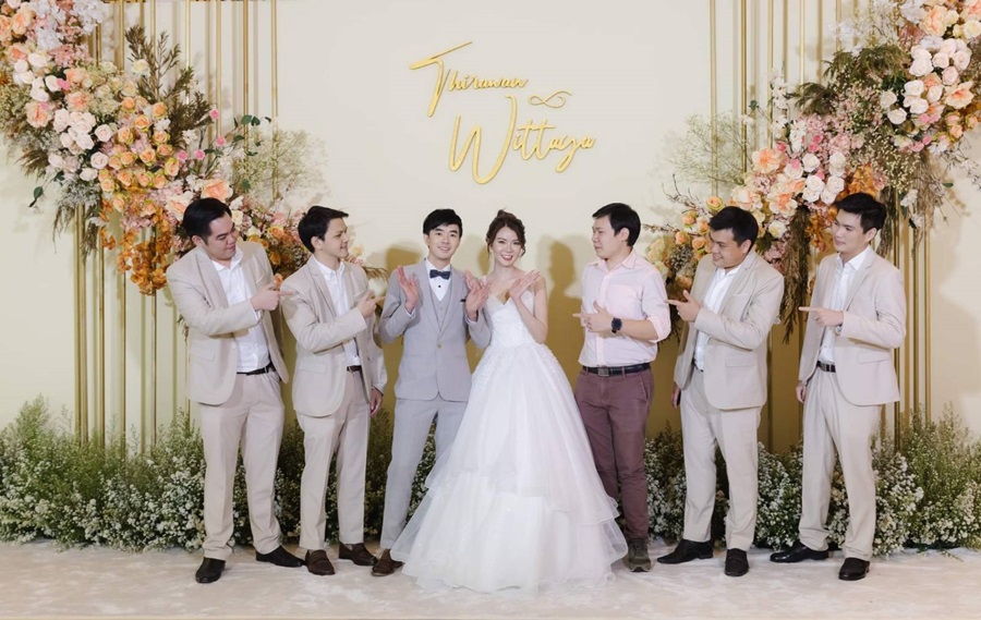 พร้อมเช่า ชุดสูทชาย สูทเพื่อนเจ้าบ่าว สีครีม เบจ Beige Brown (ไม่มีกั๊ก)