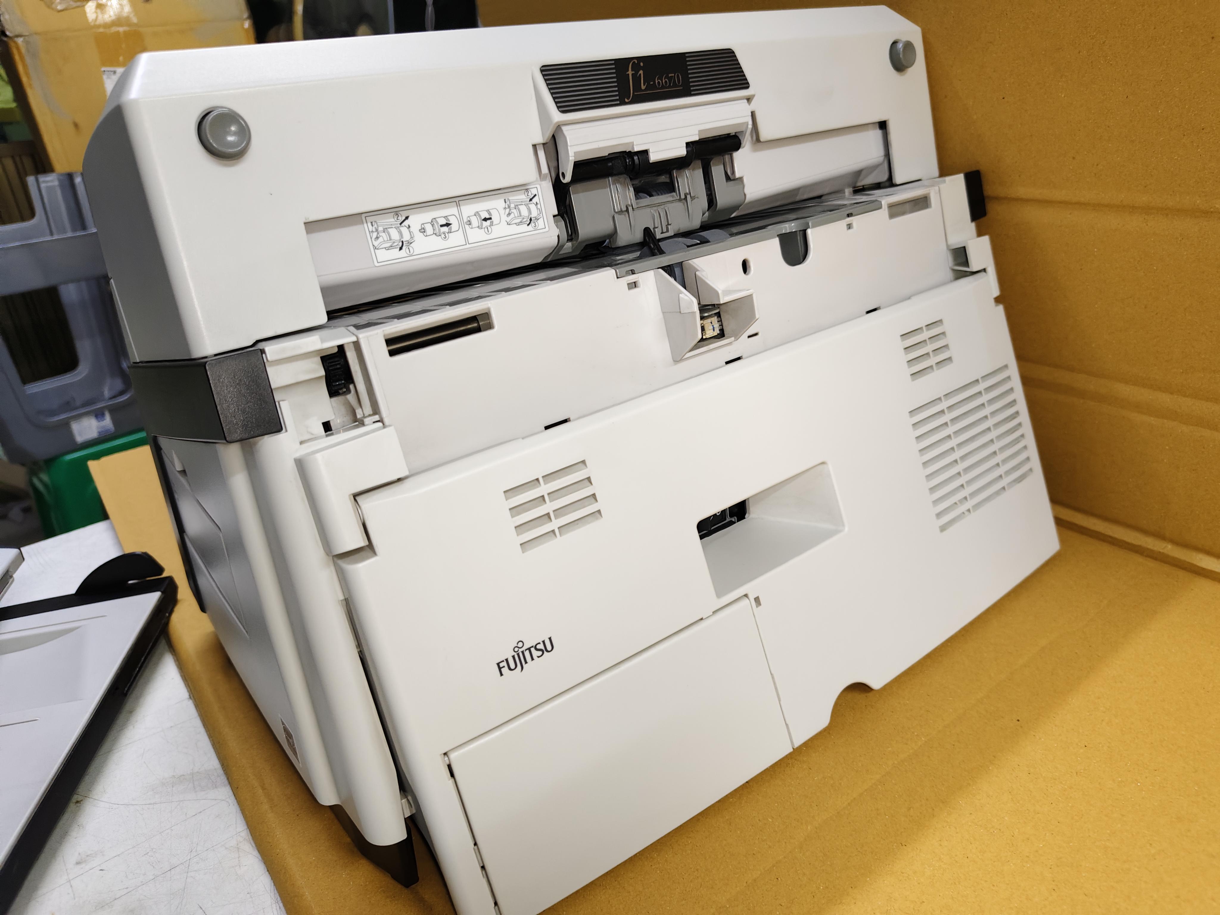 FUJITSU FI-6670 มือสอง สแกนเนอร์ Scanner ขนาด A3 มือสอง สภาพใหม่มาก ผ่านการใช้งานยังไม่ถึง 200 แผ่น
