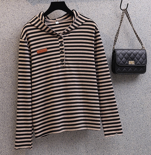 เสื้อยืดลายทางมีฮู้ด