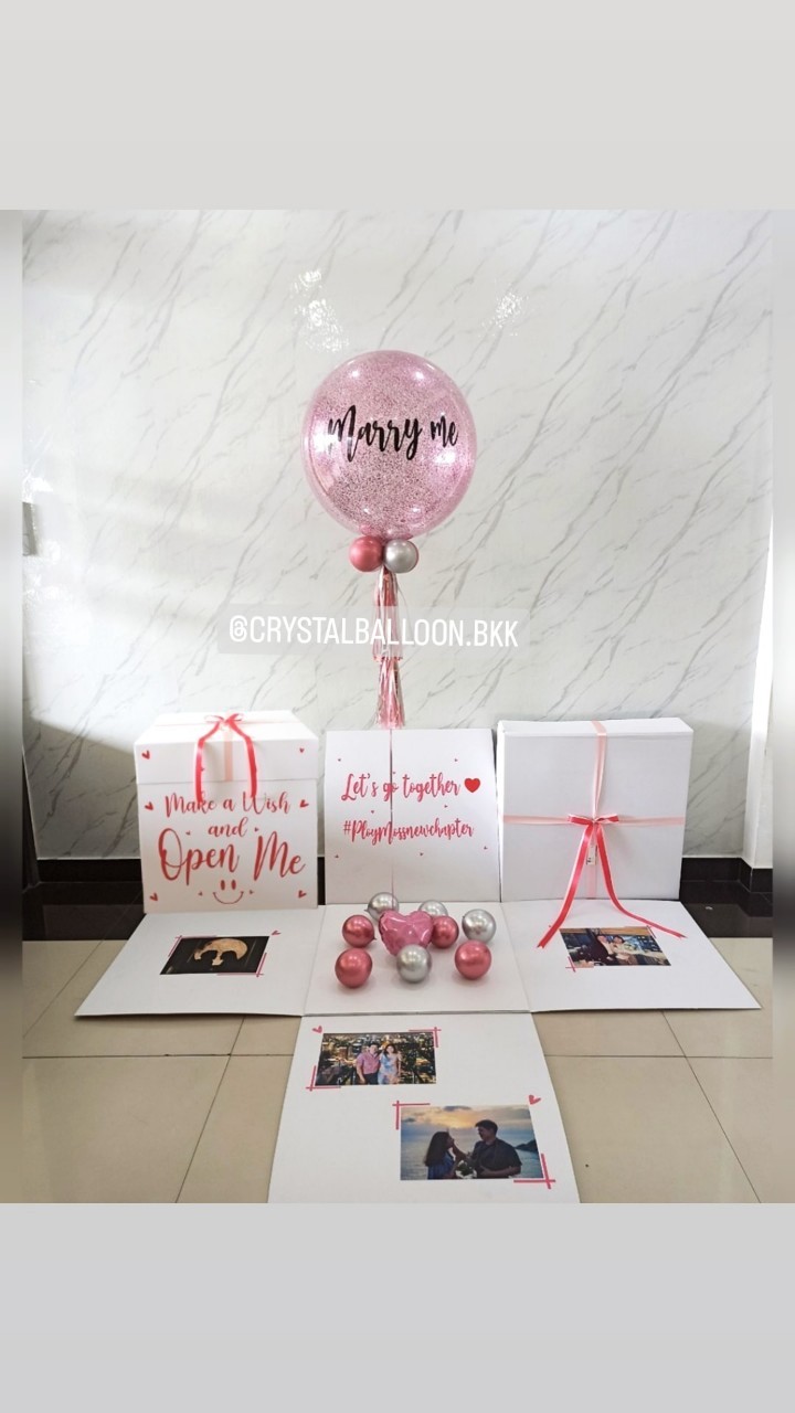 Surprised Box Will You Marry Me? กล่องเซอร์ไพรส์ขอแต่งงาน Bubble 24" พร้อมตกแต่ง สามารถใส่รูปได้ 4 ใบ สามารถเปลี่ยนสีลูกโป่ง/เปลี่ยนสีข้อความได้