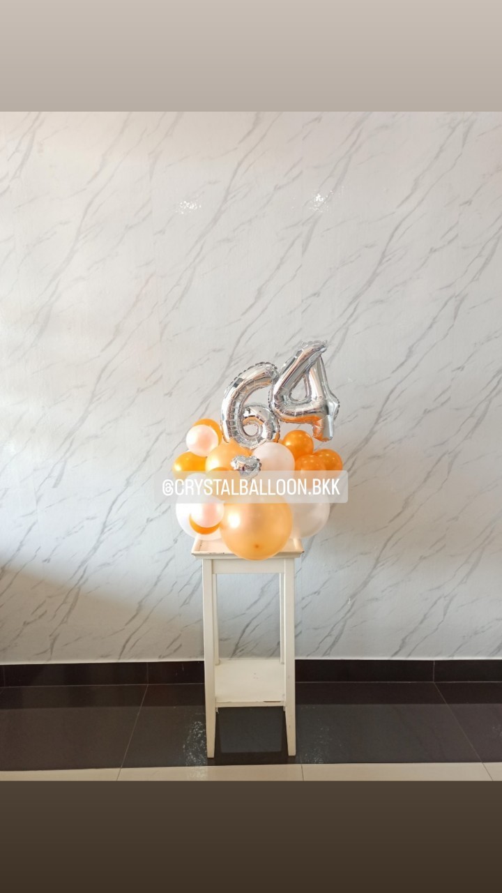 ลูกโป่ง วันเกิด ฟอยล์ตัวเลข ขนาด 16" ตั้งฐาน 2 ชิ้น Theme ส้ม-ขาว พร้อมตกแต่ง สามารถเปลี่ยนสีลูกโป่ง/เปลี่ยนสี-ฟอยล์ตัวเลขได้