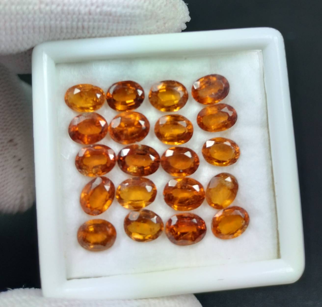 เฮสโซไนต์โกเมน (Hessonite)