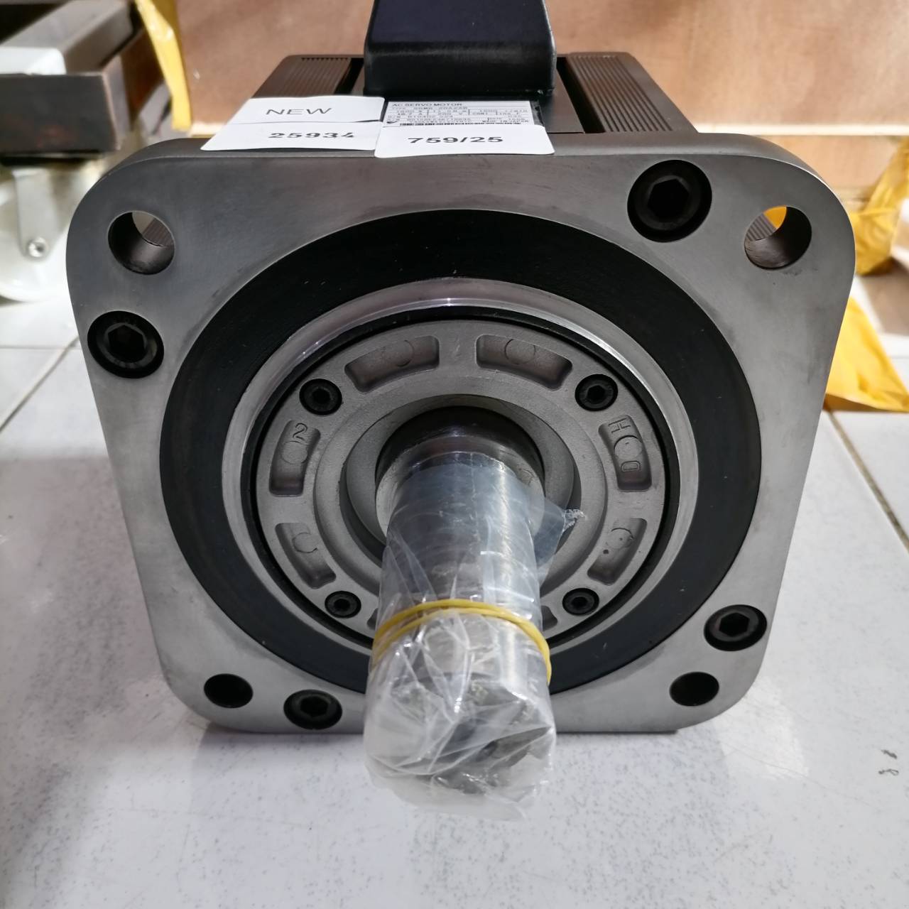 SGMG-20A2AB SERVO MOTOR " YASKAWA "